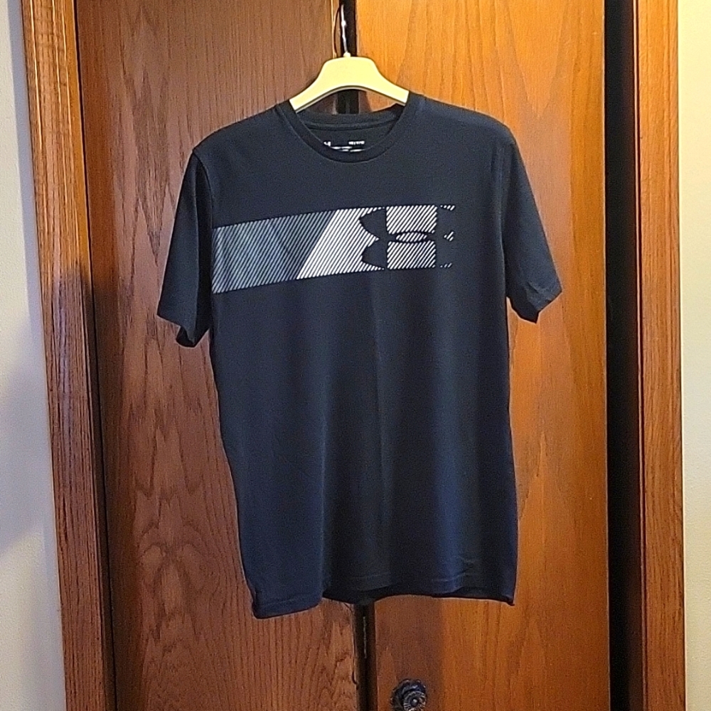 UA Black Tshirt